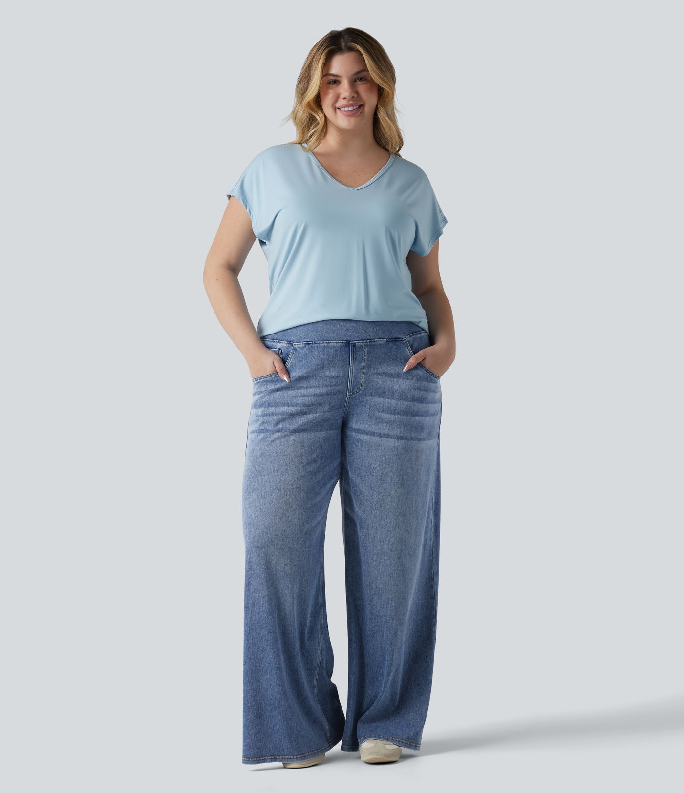 Halara Flex™ - Lässige, drapierte Jeans aus verwaschenem Lyocell mit mittelhohem Bund und mehreren Taschen