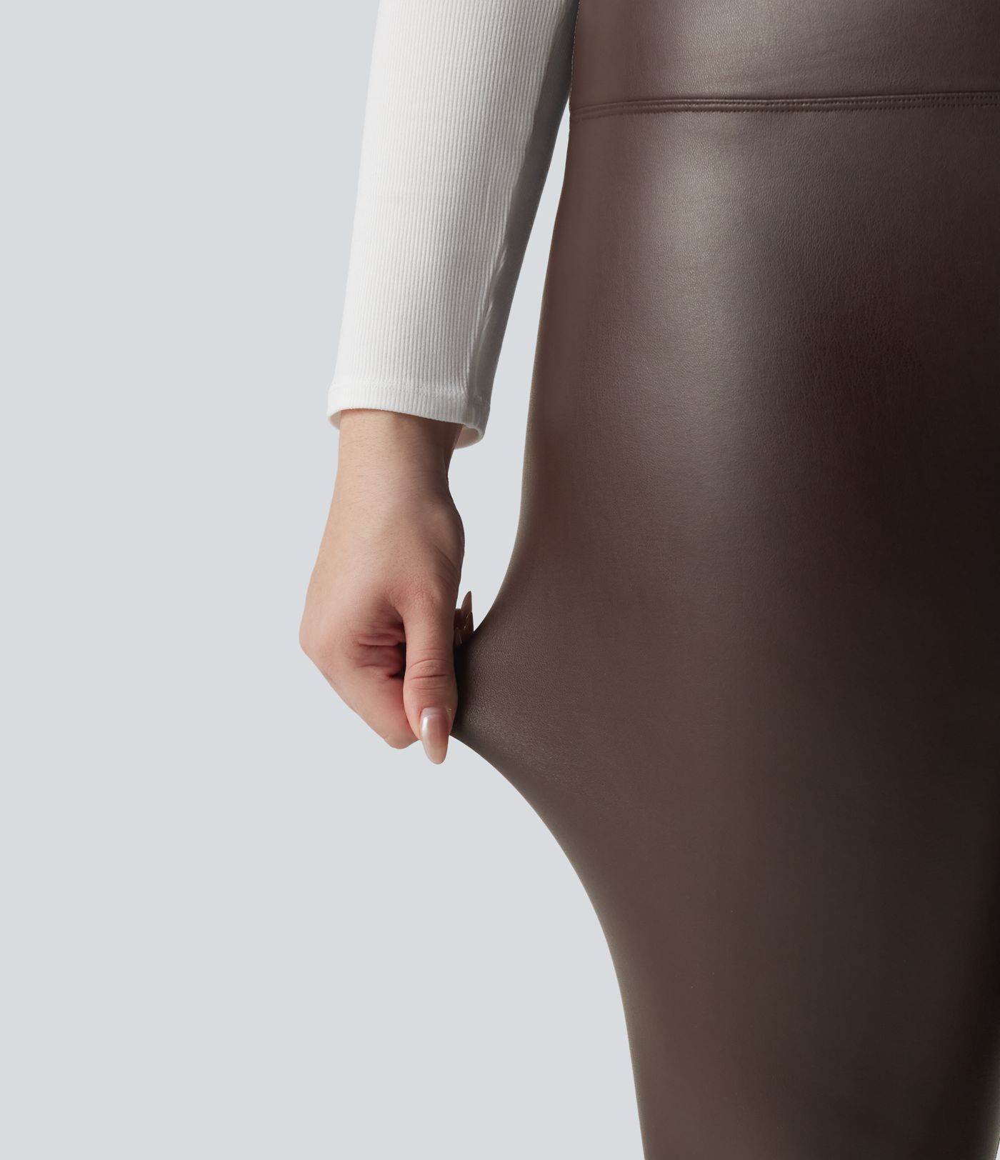 Plus Size High Waisted Tummy Control Stretchy PU Fleece 7/8 Skinny Casual Leggings with Pockets