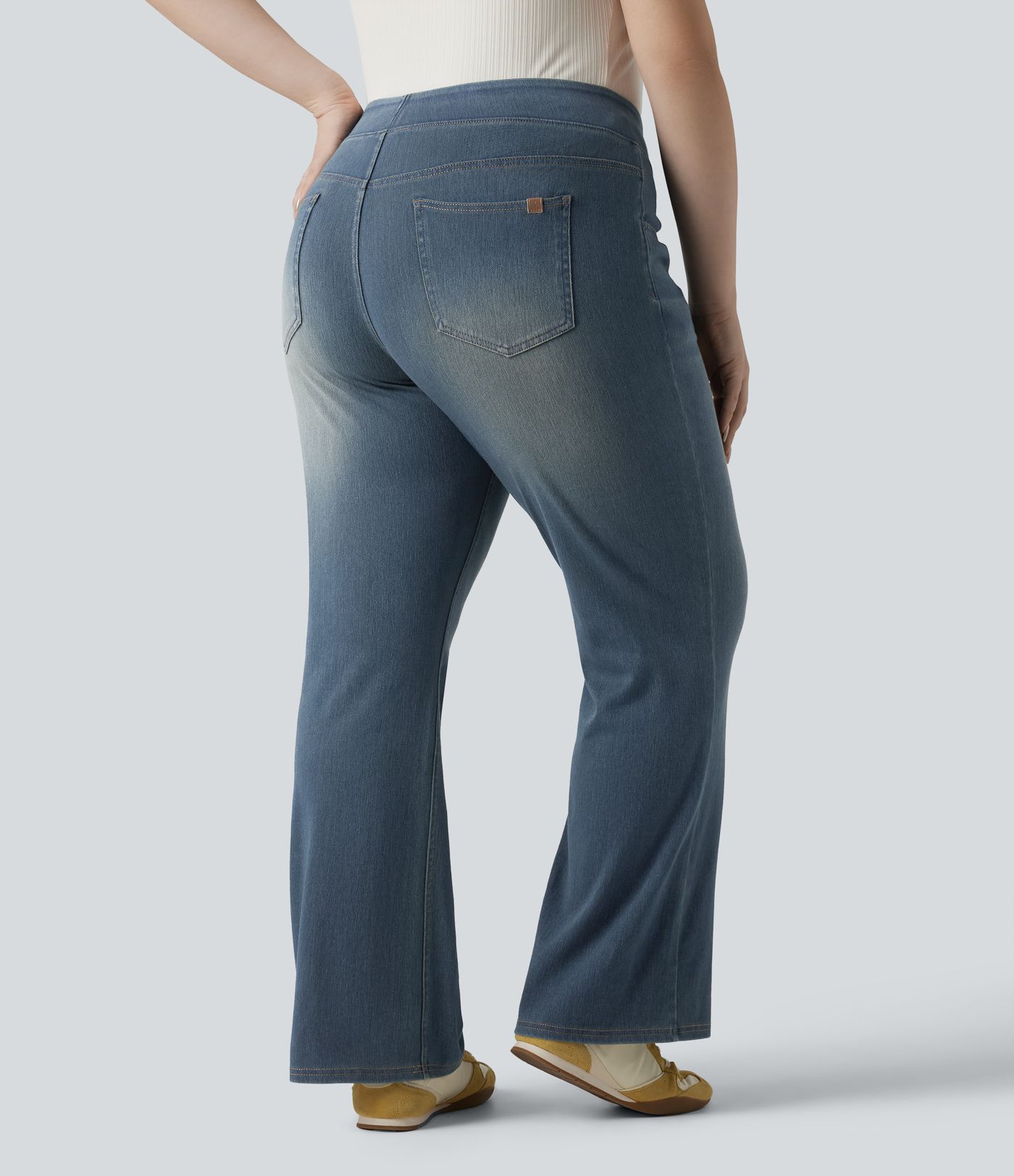 Halara Flex™ High Waisted Pockets Washed Casual Bootcut Plus Size Jeans