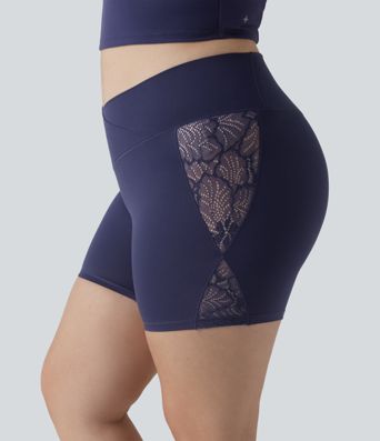 Plus Size SoftlyZero™ High Waisted Crossover Contrast Lace Yoga Biker Shorts 5'' with Pocket-UPF50+
