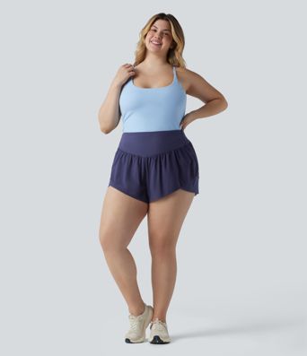 Pantalones cortos de yoga Plus Size Breezeful™ con cintura alta, bolsillo en la cintura y dobladillo cruzado - de secado rápido