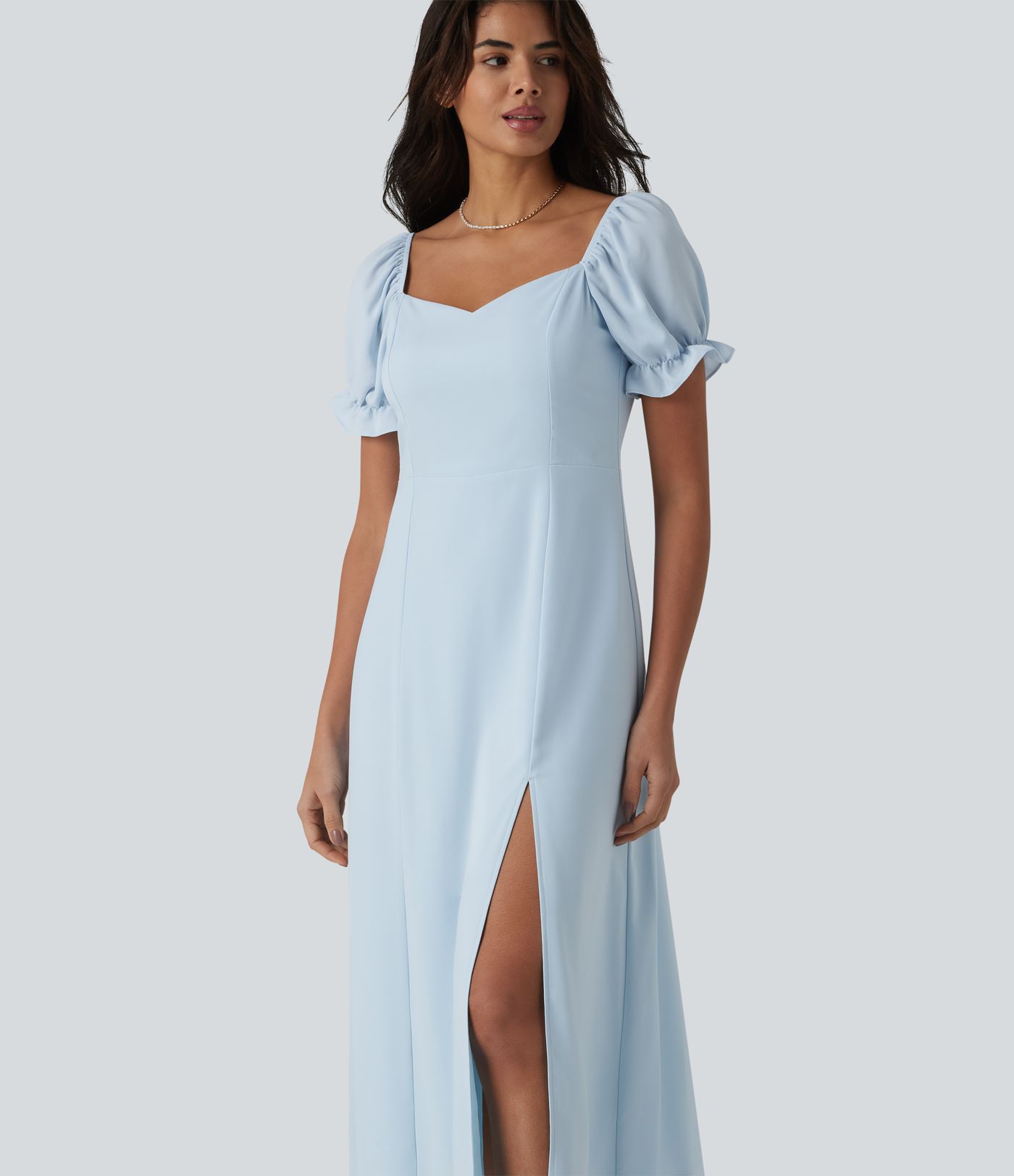 Chiffon-Midikleid mit Queen-Anne-Ausschnitt, Puffärmeln und Schlitz für Brautjungfern- und Hochzeitsgäste