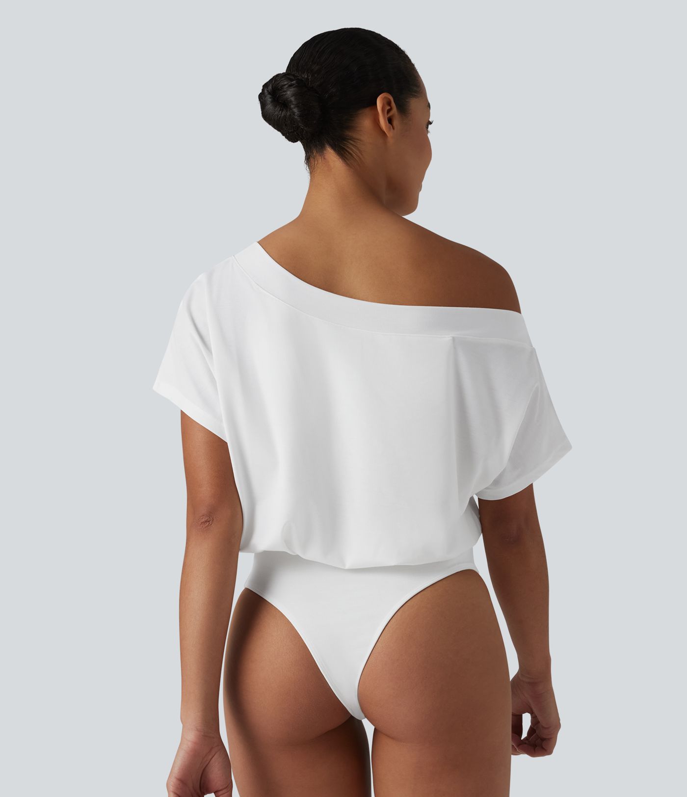 Lässiger Bodysuit mit kurzen Ärmeln, One-Shoulder-Design und integriertem BH - schnelltrocknend