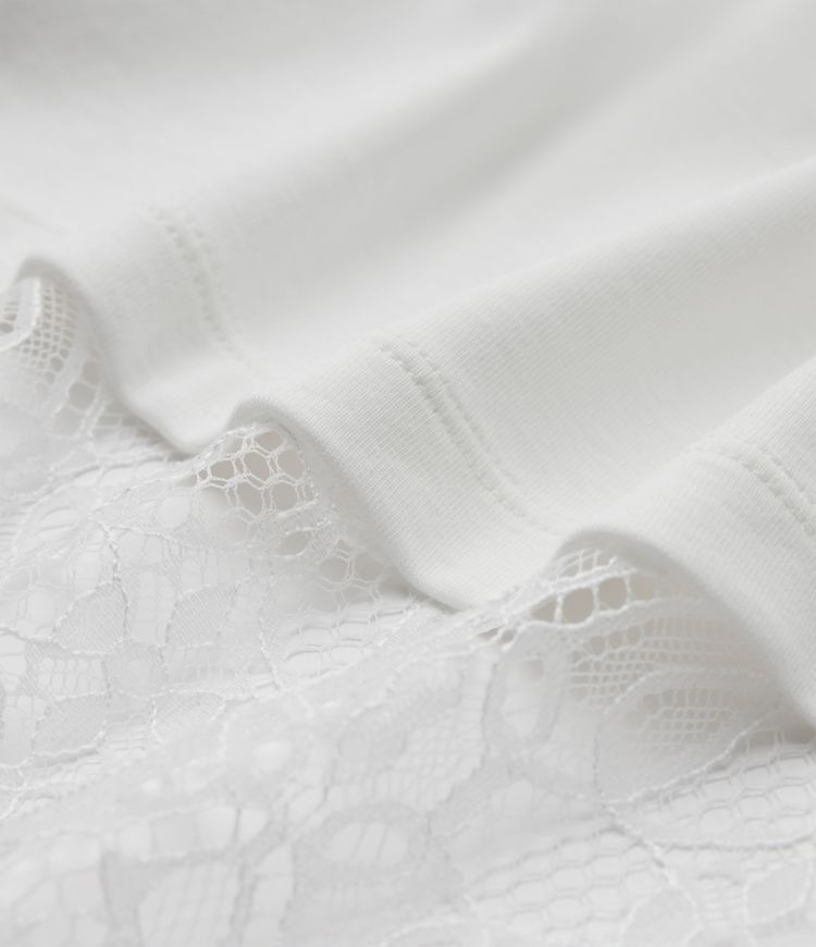 Crew Neck Half Sleeve Contrast Lace Casual Cotton T-Shirt