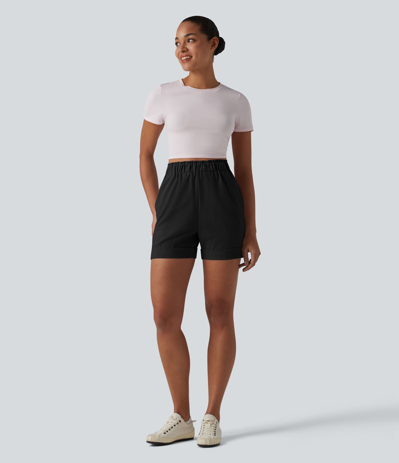 Lässige Shorts in Leinenoptik mit hohem Bund, Seitentaschen und Rüschen Lässige Shorts in Leinenoptik mit hohem Bund, Seitentaschen und Rüschen