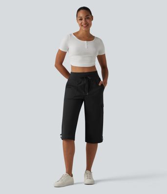 Casual capri pants with a mid-rise waist, multiple pockets, drawstring, cool-touch fabric and straight leg - UPF40+