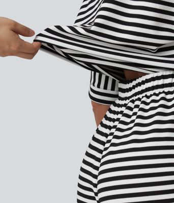 Combinaison-short casual en tissu gaufré rayé à manches mi-longues avec ceinture et poches — Easy Peasy Combinaison-short casual en tissu gaufré rayé à manches mi-longues avec ceinture et poches — Easy Peasy