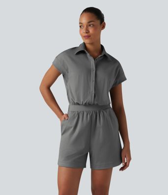 Paskowany casualowy kombinezon w styli koszuli z krótkimi rękawami i kieszeniami — edycja Easy Peezy