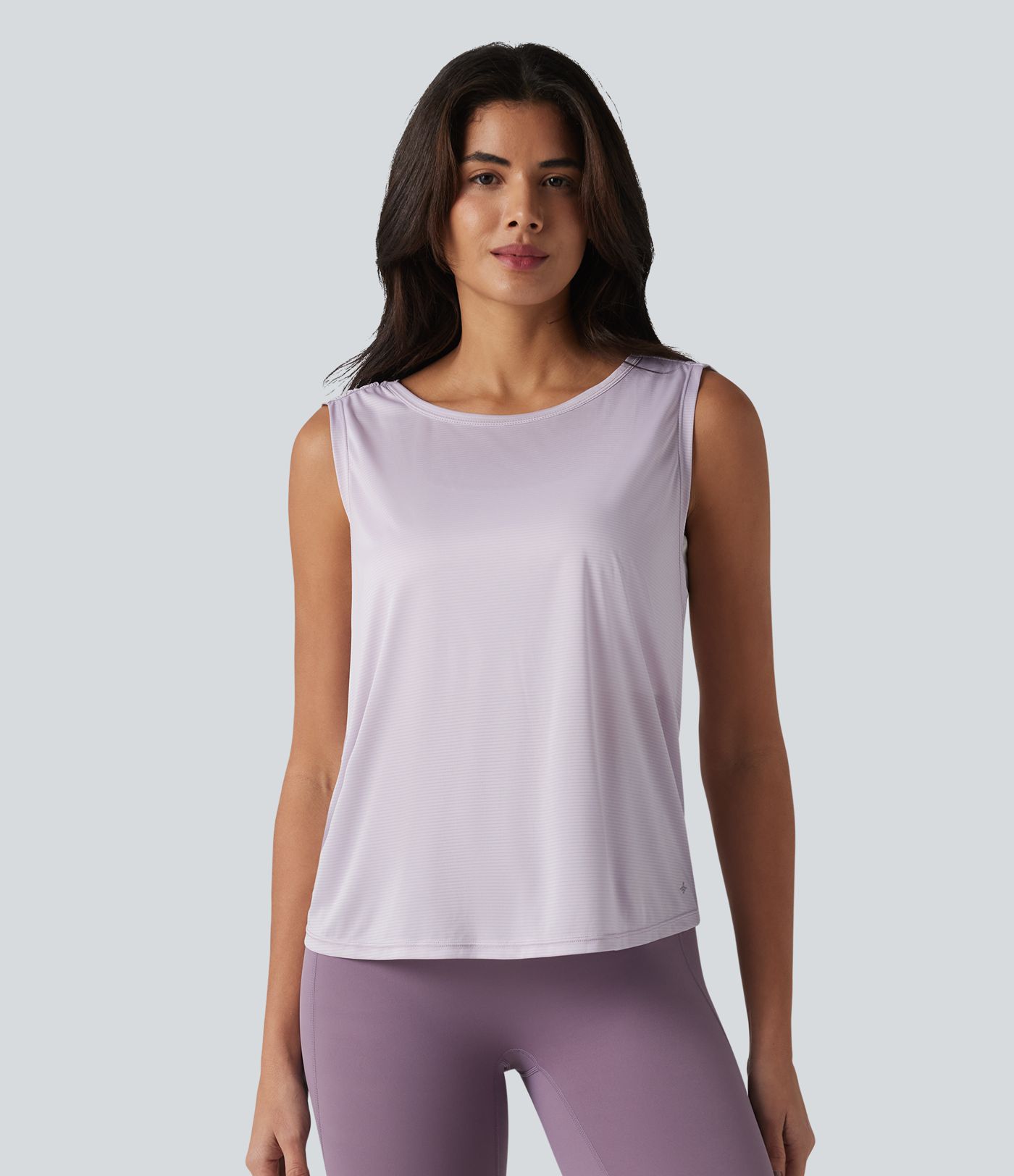 Gerafftes, rückenfreies Yoga-Top mit überkreuzten Trägern