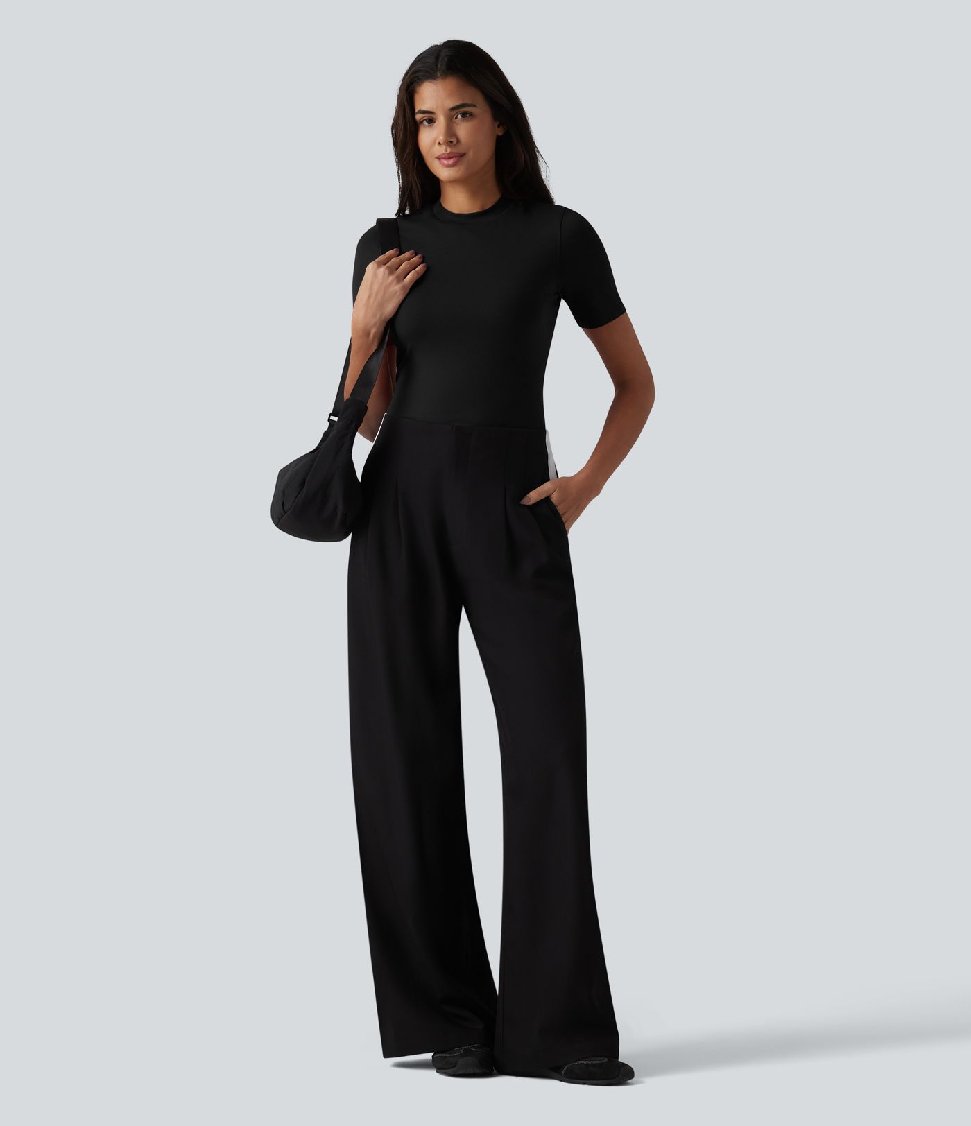 Round Neck Short Sleeve Built-in Bra Casual T-Shirt