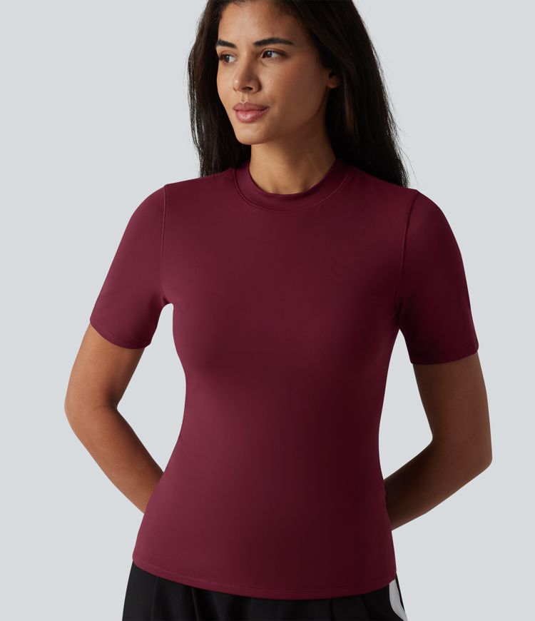 Tricou casual cu decolteu rotund, mâneci scurte și sutien integrat