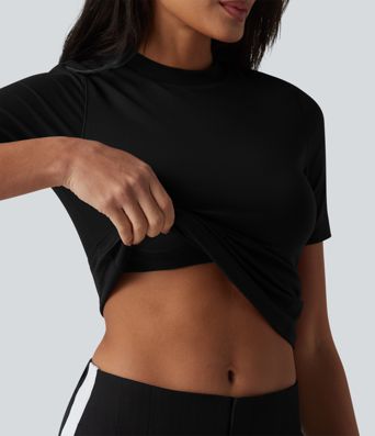 Round Neck Short Sleeve Built-in Bra Casual T-Shirt