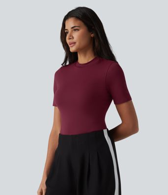 Round Neck Short Sleeve Built-in Bra Casual T-Shirt