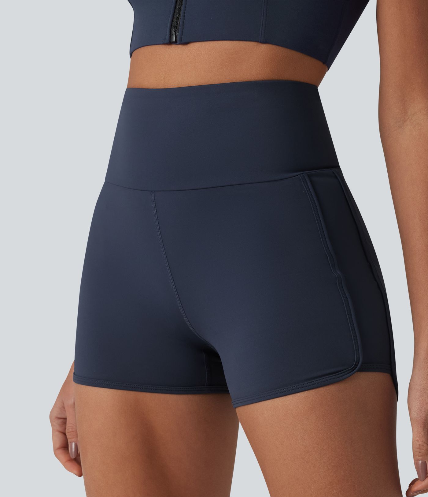 Softlyzero™ Airy - Yoga shorts with a high crossover waistband, waistband pocket, tummy control, cool touch and rounded hem - skinny