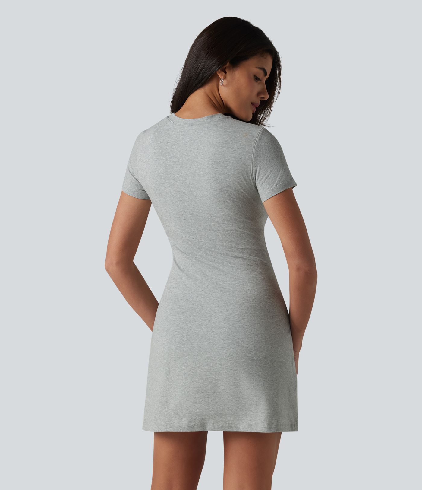 Halara Cotton Jersey - Lässiges Minikleid aus Baumwolle mit Rundhalsausschnitt, kurzen Ärmeln und integriertem BH