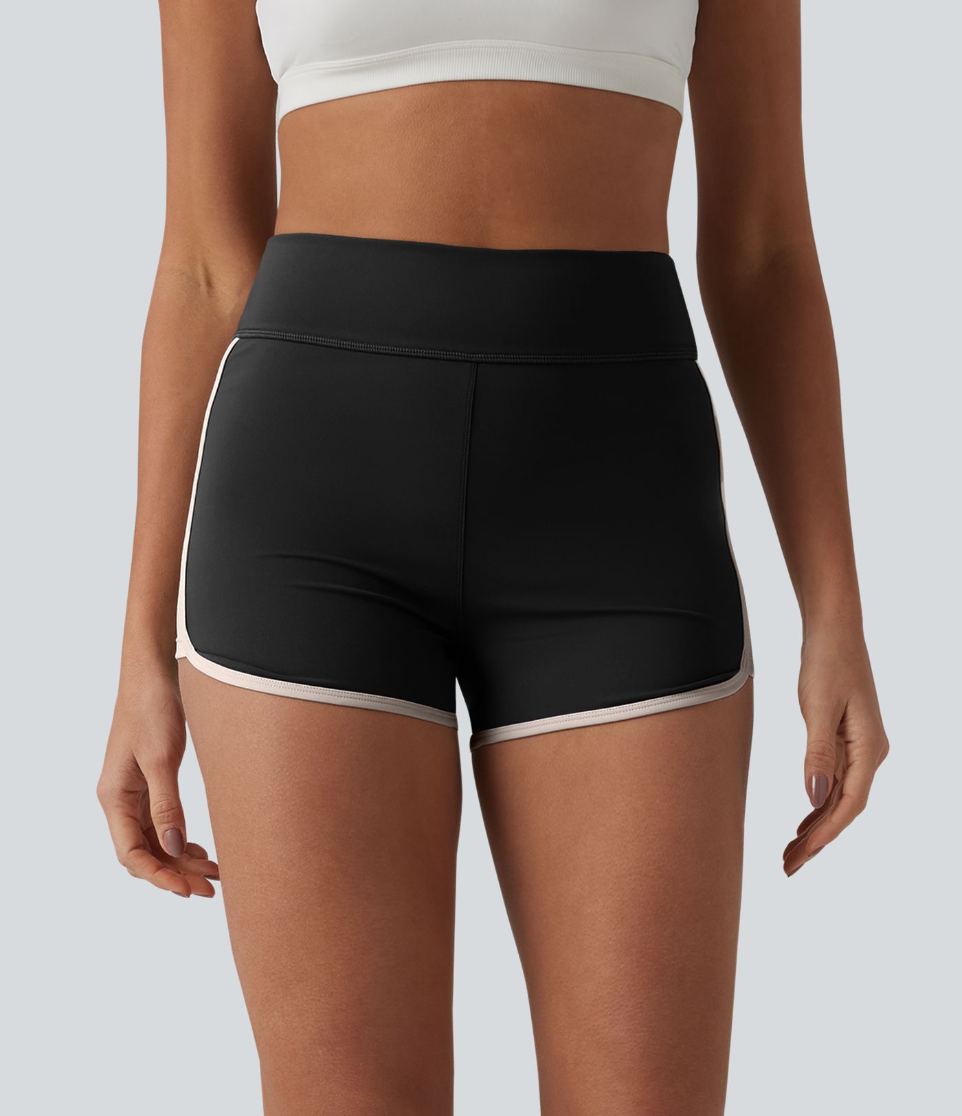 SoftlyZero™ Short de sport aérés, taille haute, à empiècements colorés, toucher frais, 2.5'' avec poches - UPF50+