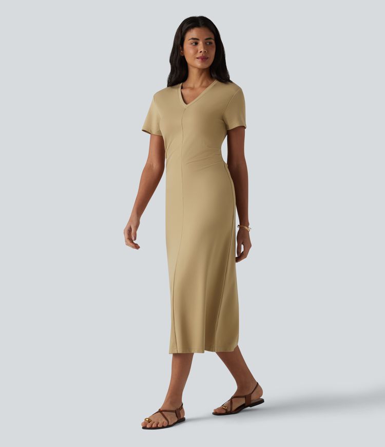 Robe midi décontractée à manches courtes et col en V en maille sculptante