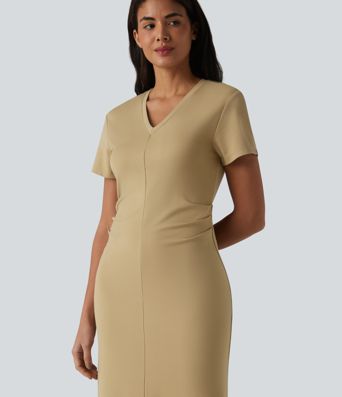 Robe midi décontractée à manches courtes et col en V en maille sculptante