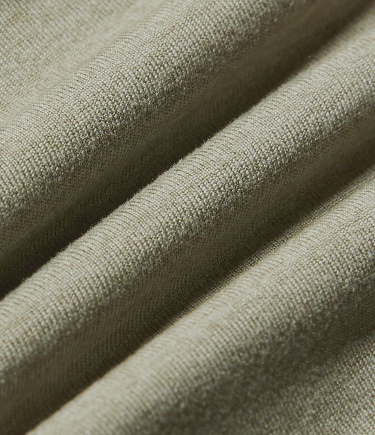 Round Neck Built-in Bra Cropped Workout Tank Top