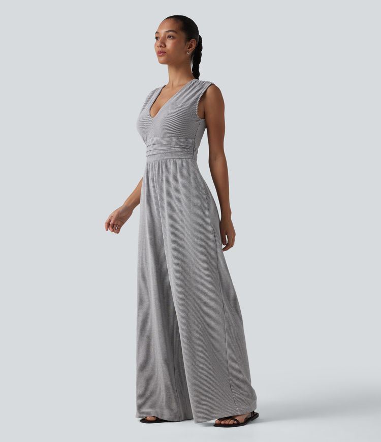 Ärmelloser Jumpsuit mit V-Ausschnitt, Seitentaschen, integriertem BH und Streifen - Easy Peezy Edition