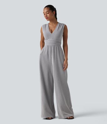 Ärmelloser Jumpsuit mit V-Ausschnitt, Seitentaschen, integriertem BH und Streifen - Easy Peezy Edition