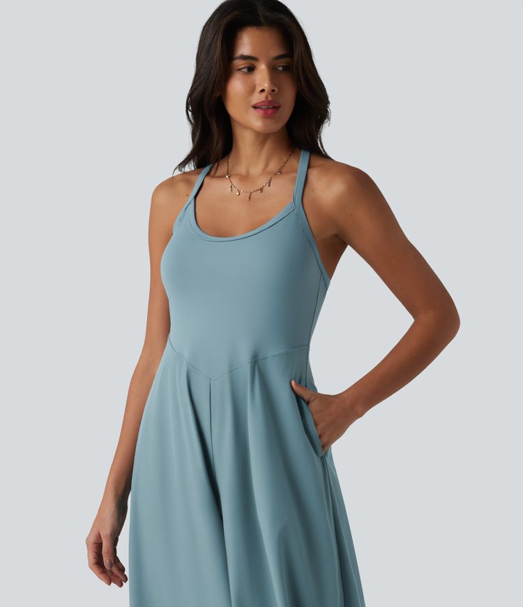 Breezeful™ - Fließender Jumpsuit mit U-Ausschnitt und Seitentaschen - schnelltrocknend