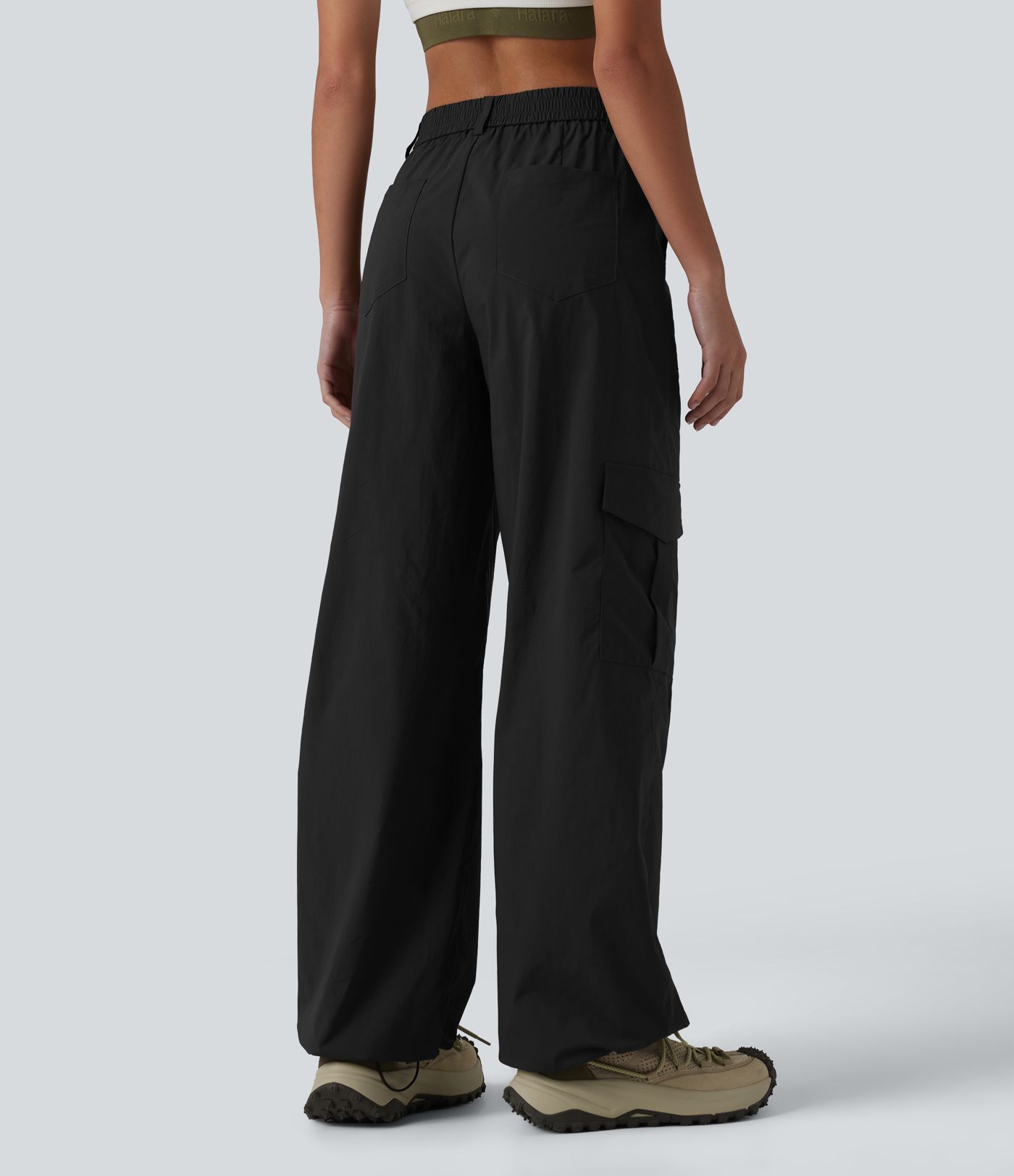 Planinarske cargo hlače s visokim strukom, ravnim nogavicama i džepovima