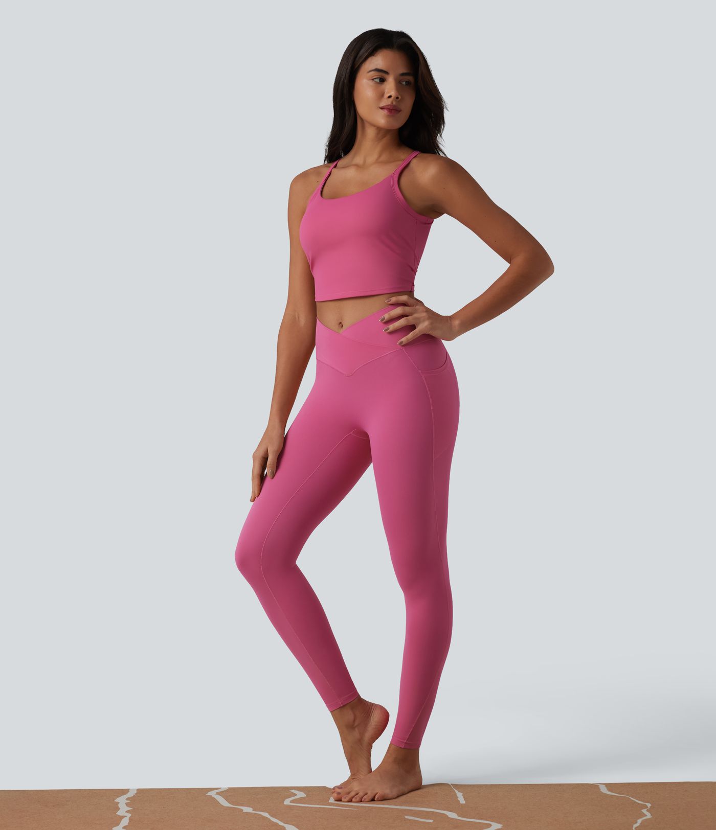 U Neck Built-in Bra Cut Out Cropped Yoga Tank Top