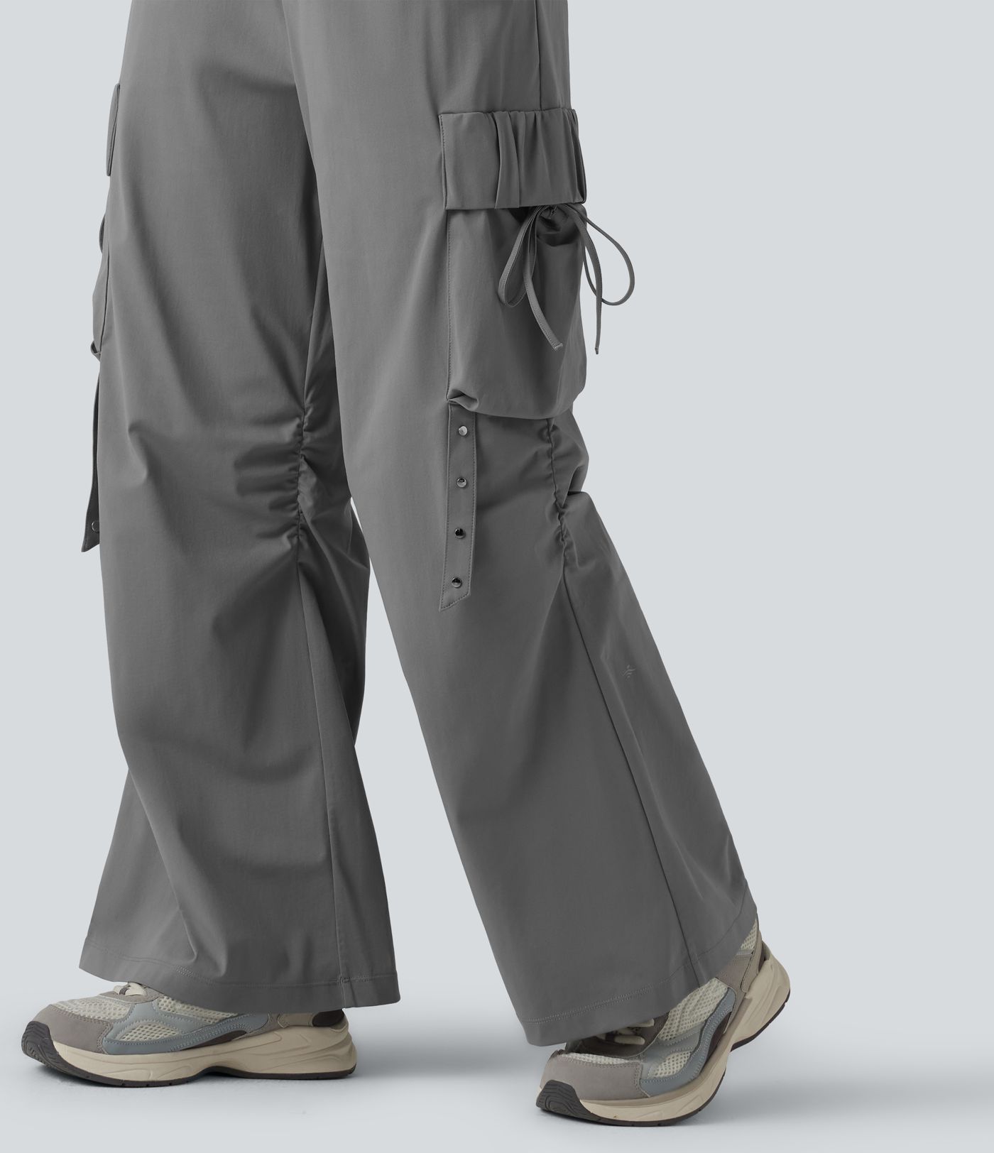Pantalon cargo bootcut de sport taille mi-haute avec fronces et liens et poches