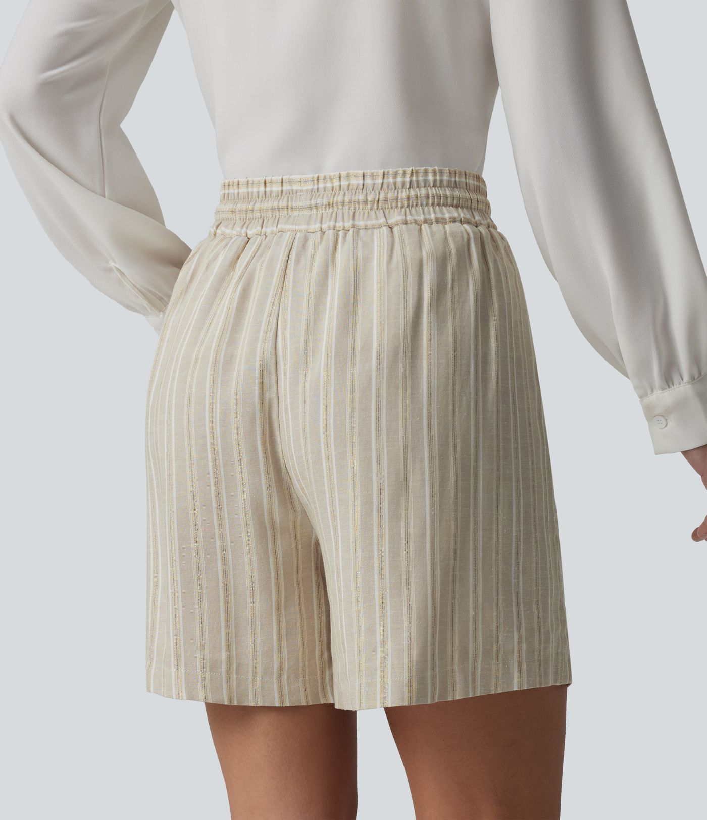 Baggy-Shorts aus Leinen mit hohem Bund, Seitentaschen, Kordelzug und Streifen
