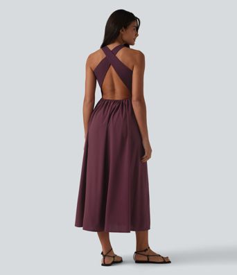 Casual midi dress with a U-neck and side pockets