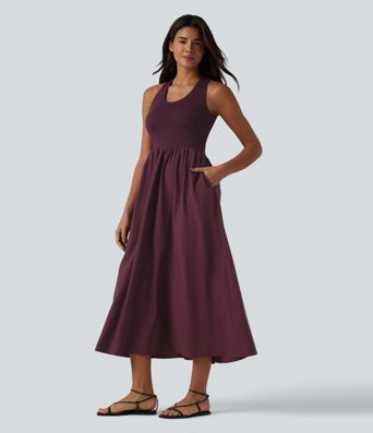 Casual midi dress with a U-neck and side pockets
