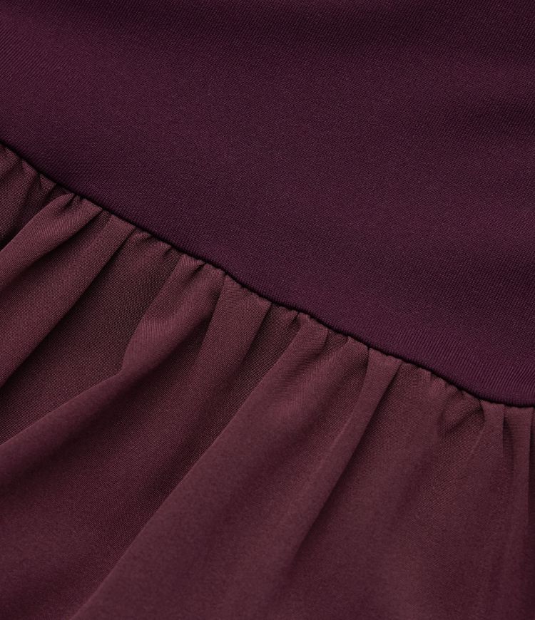 Casual midi dress with a U-neck and side pockets