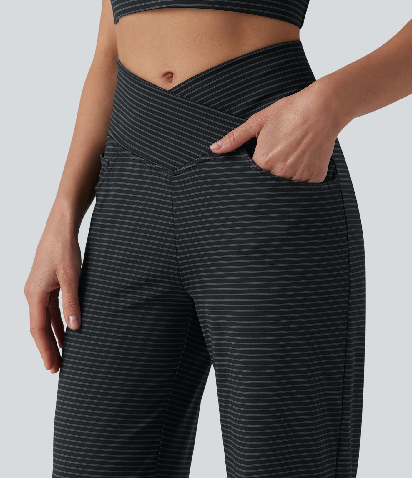High Waisted Crossover Tummy Control Straight Leg Stripe Yoga Pants with Pockets