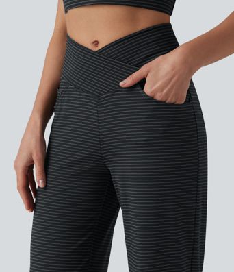High Waisted Crossover Tummy Control Straight Leg Stripe Yoga Pants with Pockets
