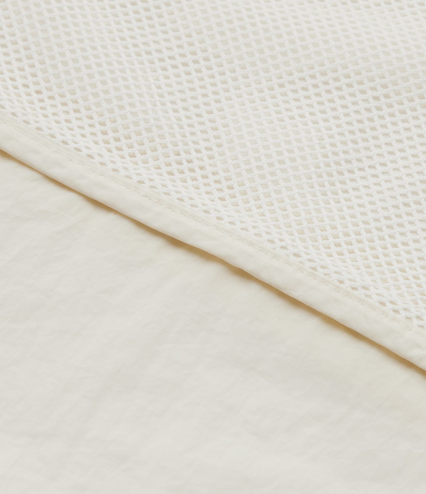 Water Repellent Long Sleeve Workout Jacket with Pockets-UPF40+