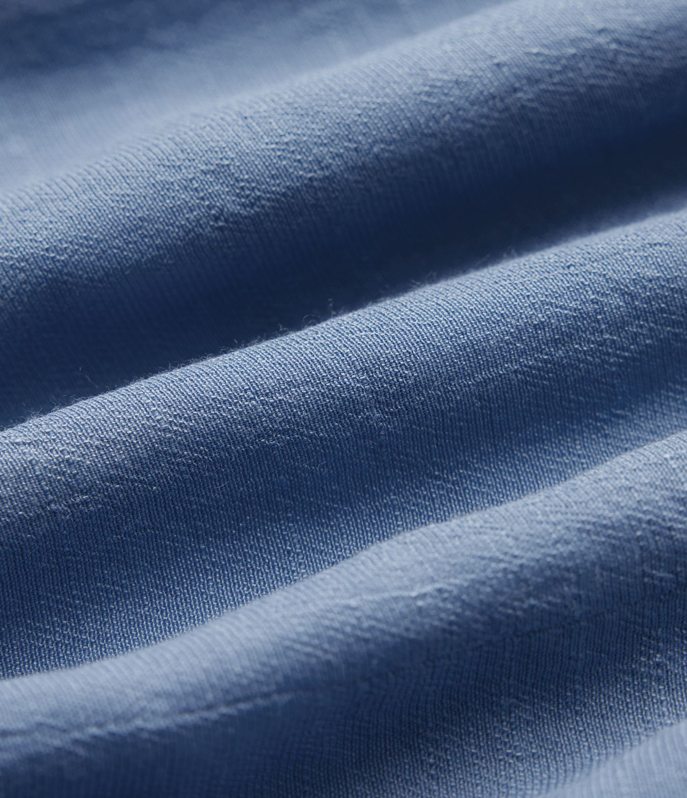 Rückenfreies, ärmelloses Midikleid mit V-Ausschnitt, Seitentaschen und Rüschenbesatz