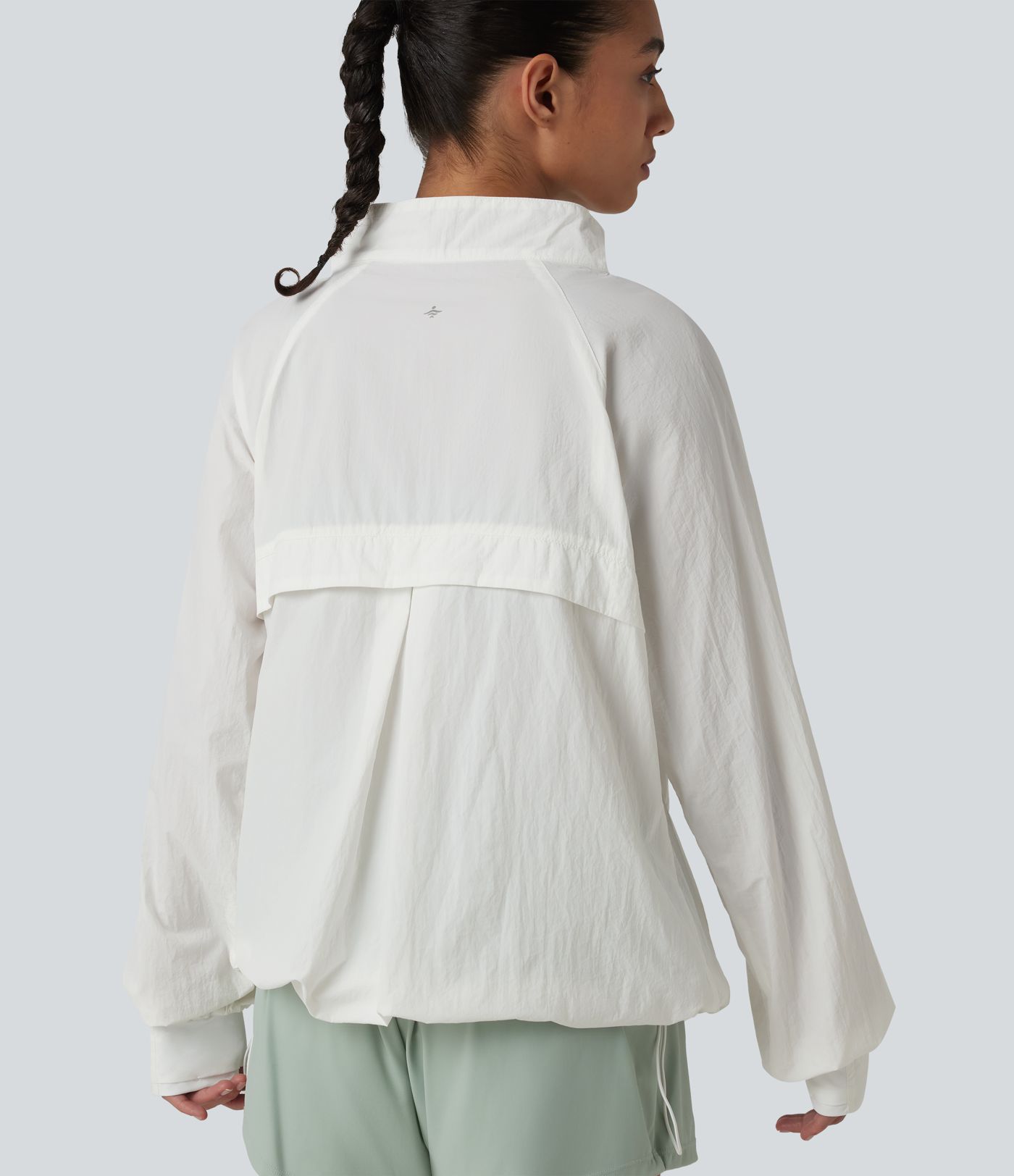 Stand Collar Thumb Holes Drawstring Hem Casual Windbreaker Jacket with Pockets