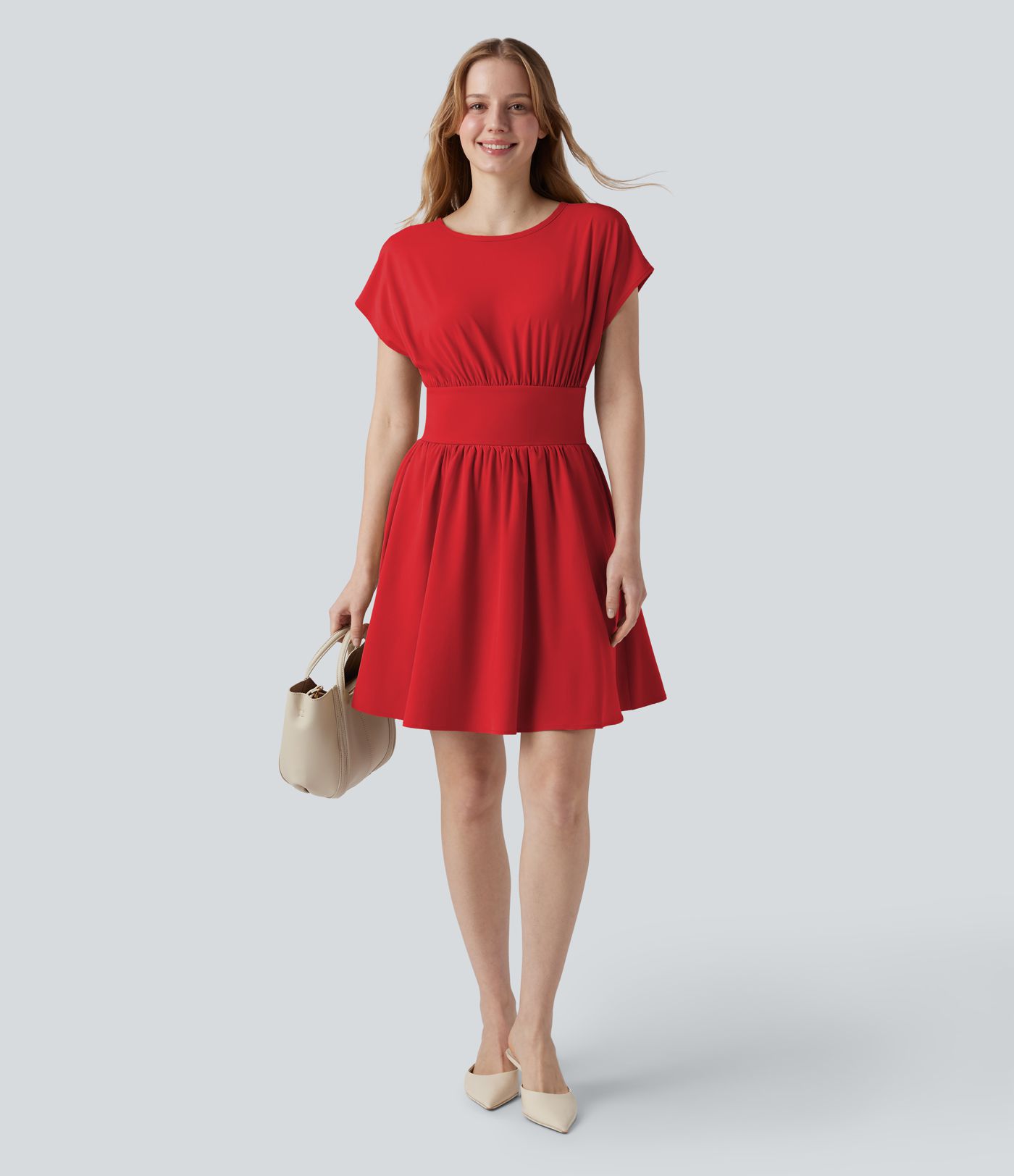 Robe de travail mini Breezeful™ manches chauve-souris courtes fluide séchage rapide avec poches latérales