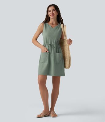 Robe mini gaufrée col cranté sans manches cordon de serrage avec poches