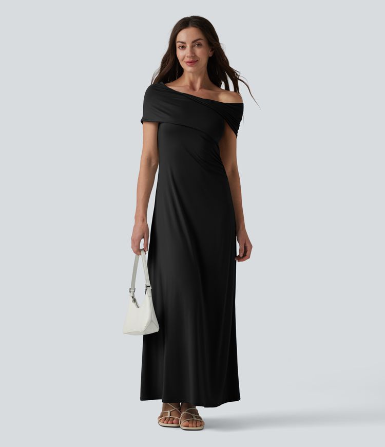 Schulterfreies, gerafftes Maxikleid mit Bindeband am Rücken Schulterfreies, gerafftes Maxikleid mit Bindeband am Rücken