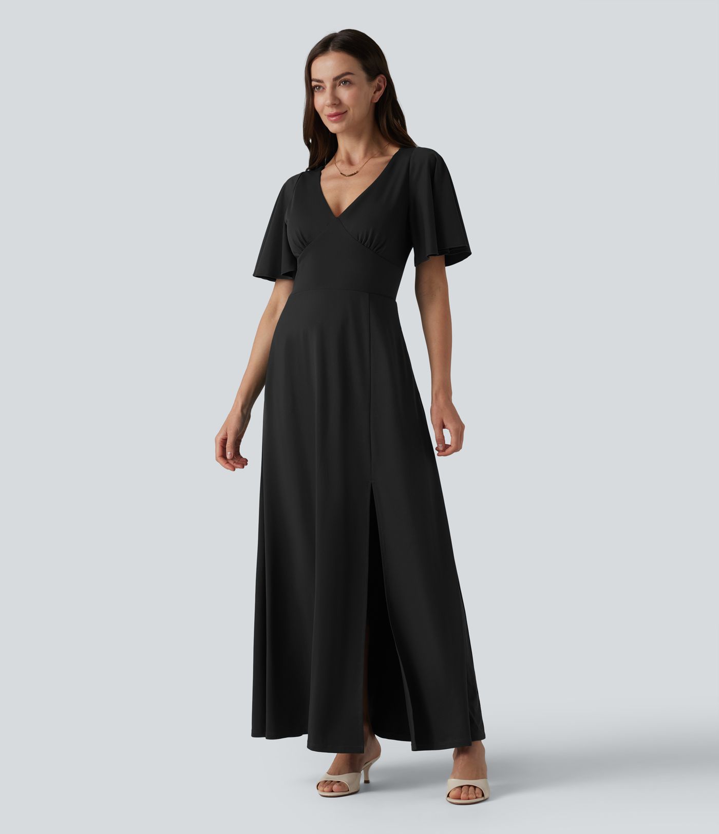 Robe longue fluide de demoiselle d'honneur et d'invitée de mariage, fendue, à manches à volants et col V profond, avec soutien-gorge intégré et poches