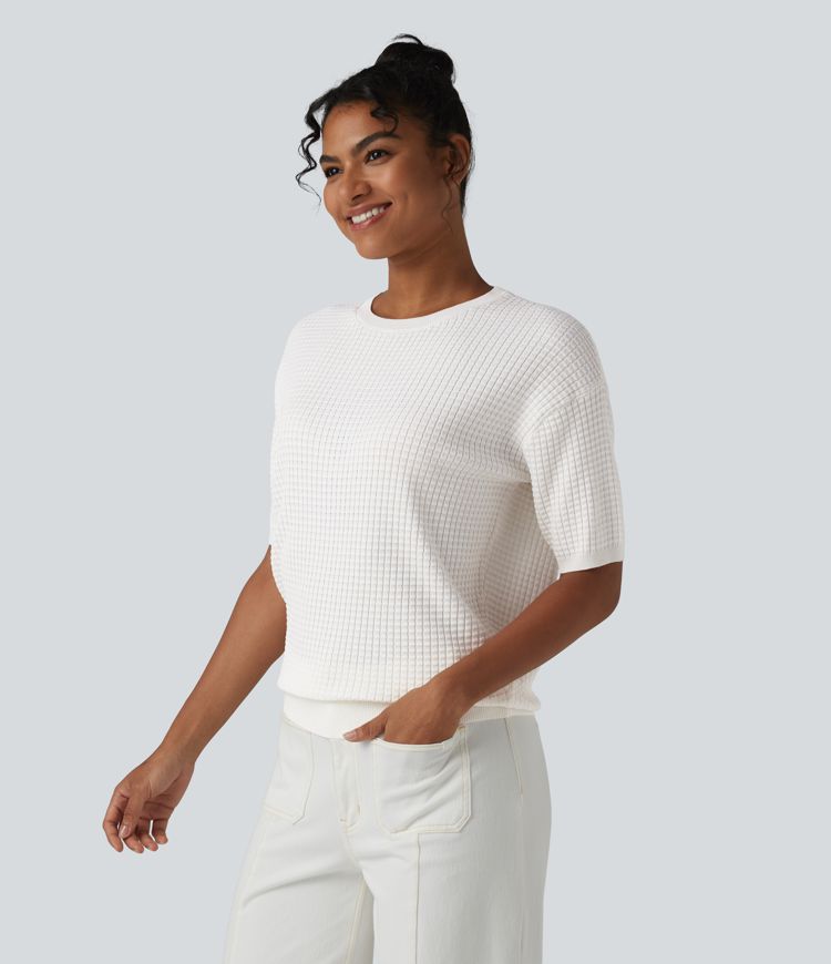 Lässiger Pullover mit Rundhalsausschnitt, kurzen Ärmeln und Waffelstoff