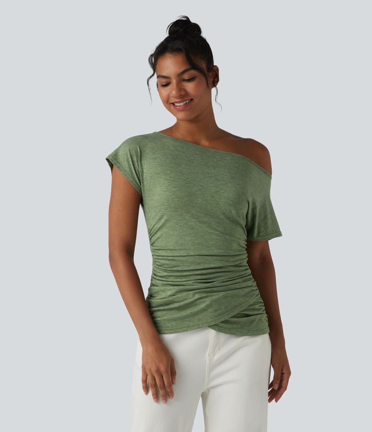 Haut décontracté à une épaule et manches courtes froncées