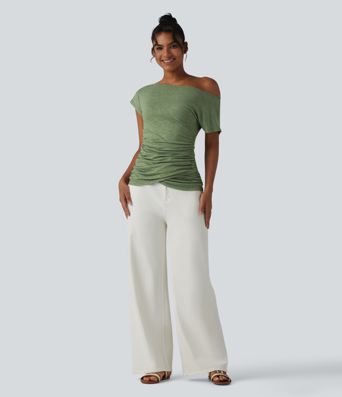 Haut décontracté à une épaule et manches courtes froncées