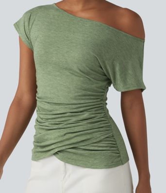 Haut décontracté à une épaule et manches courtes froncées