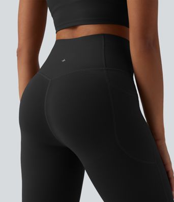Leggings de yoga de cintura alta Halara UltraSculpt™ con control efectivo de glúteos y abdominales, corte de bota corto y bolsillos.