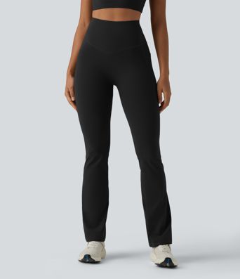 Leggings de yoga de cintura alta Halara UltraSculpt™ con control efectivo de glúteos y abdominales, corte de bota corto y bolsillos.