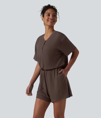 Lässiger Einteiler mit Henley-Ausschnitt und mehreren Taschen - Easy Peezy