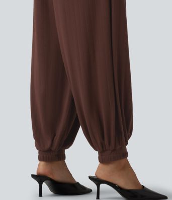 Gerippter Strick-Ballon-Jogger mit hohem Bund, drapiertem, lässigem Schnitt und Taschen